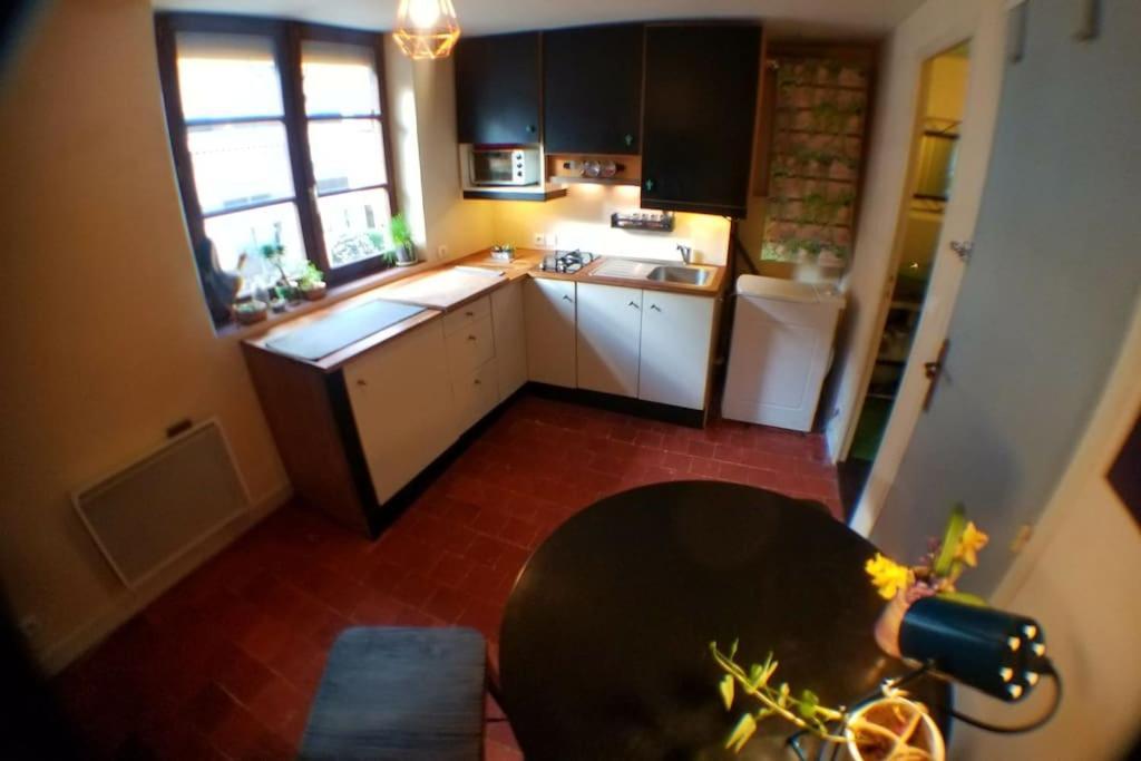 Cosy Apartment By The Magical Marais De Bourges Kültér fotó